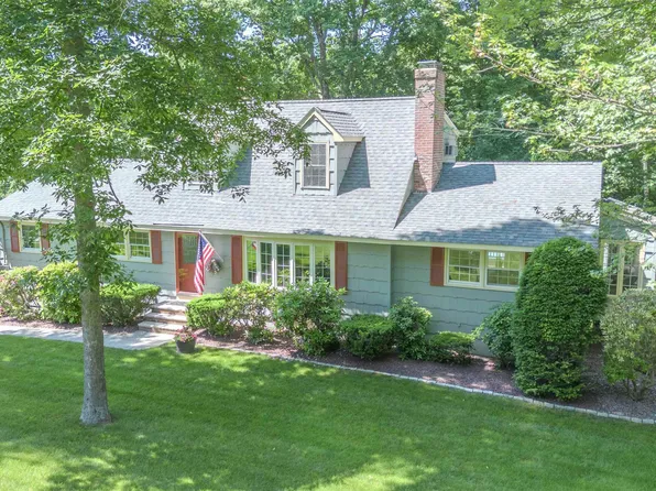 16 Sawmill Road, Atkinson, NH 03811