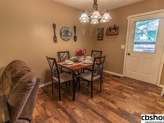 5th image of 15124 Irene St