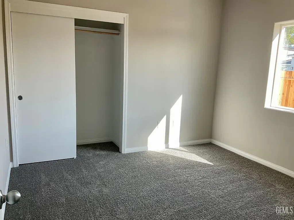 4 bed, 1883 sqft, $2,500 — Photo 4