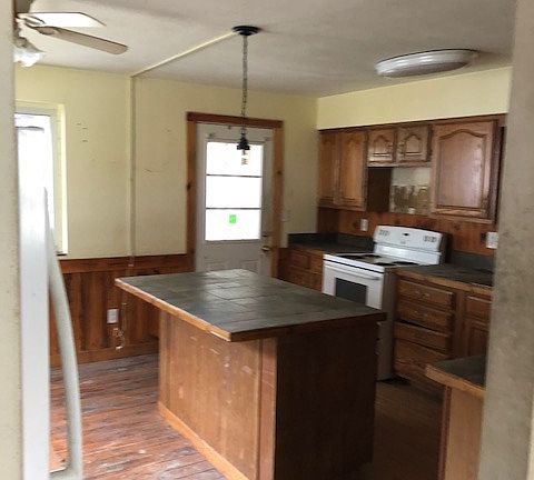 3rd image of 2116 Zabel Dr