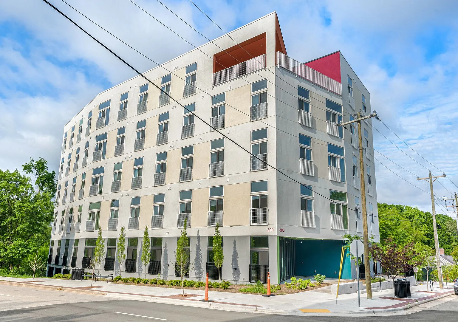 Modern 2 BR condo in downtown Durham! — Photo 1