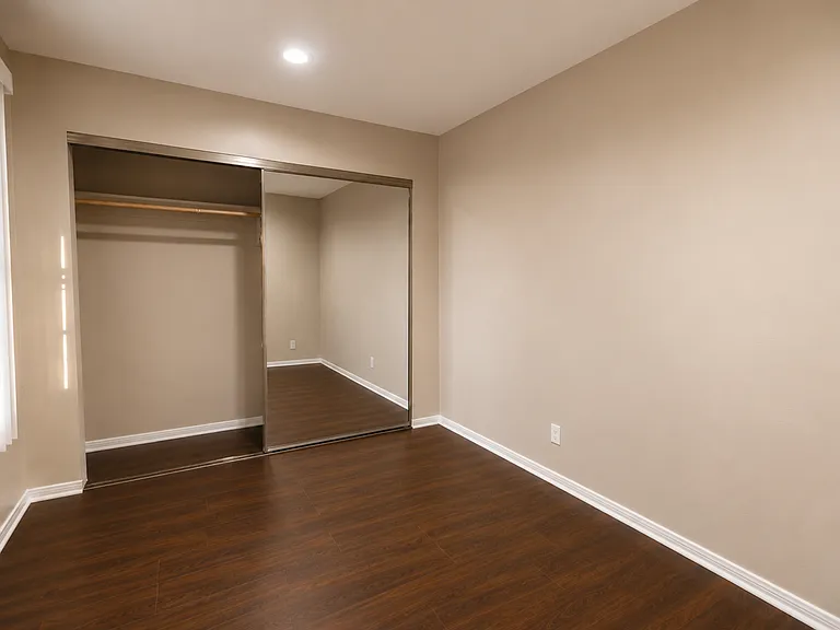 611 Levering Ave — Photo 8