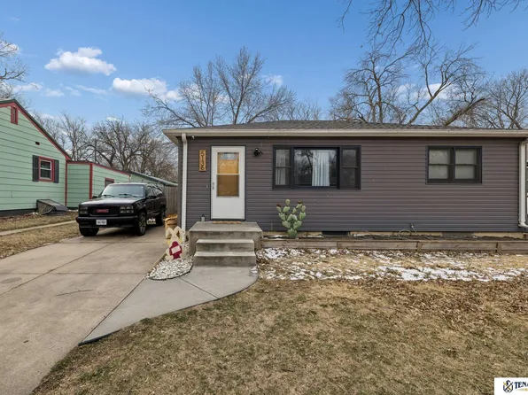 5135 Judson St, Lincoln, NE 68504