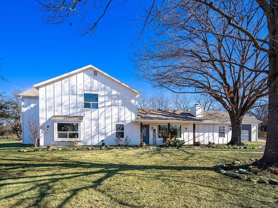 1st image of 1605 Lake Trails Cir