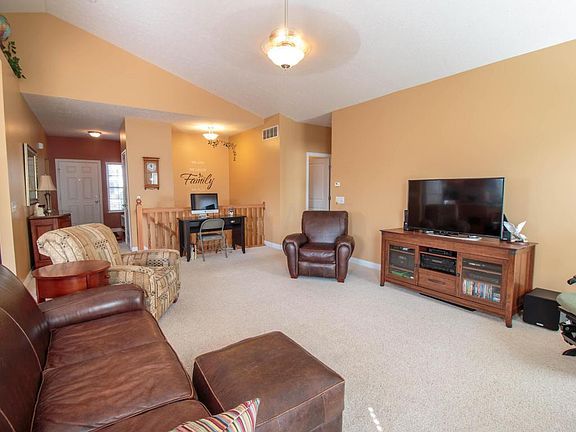 4th image of 709 Brevard Cir