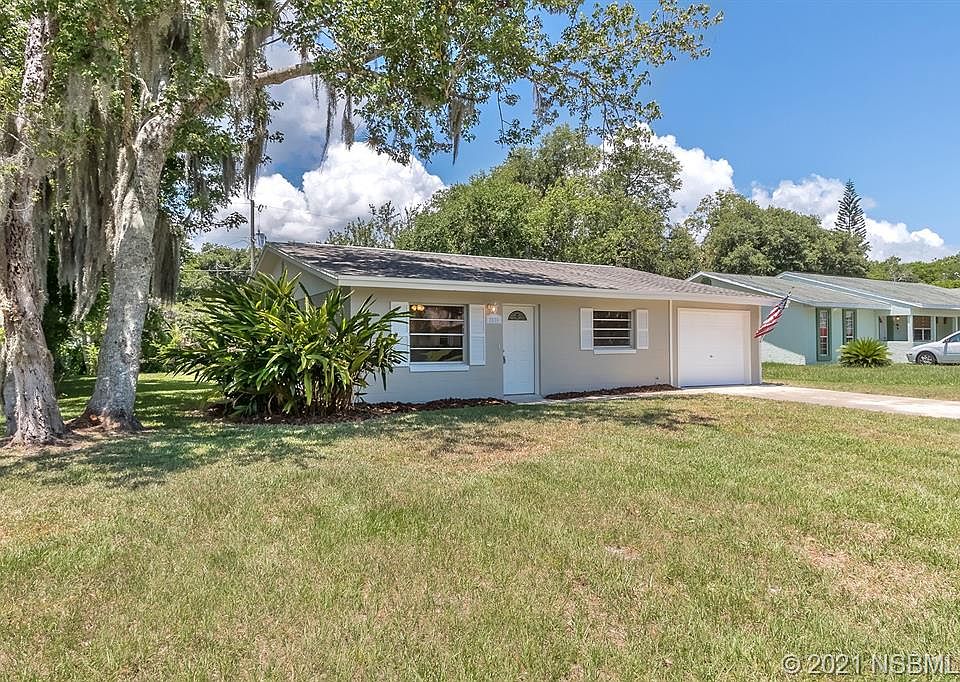 1st image of 2826 Travelers Palm Dr