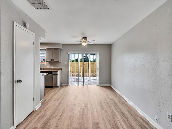 5th image of 4003 Swinden Dr