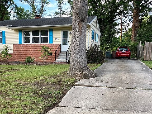 2nd image of 2700 Evergreen Dr
