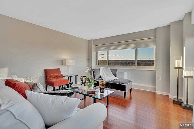 1st image of 377 S Harrison St #12F