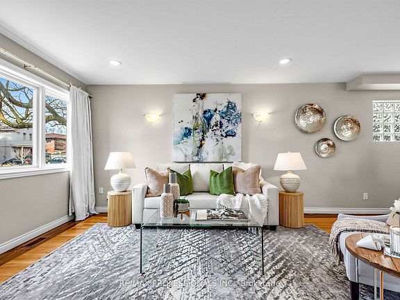 4th image of 23 McKayfield Rd