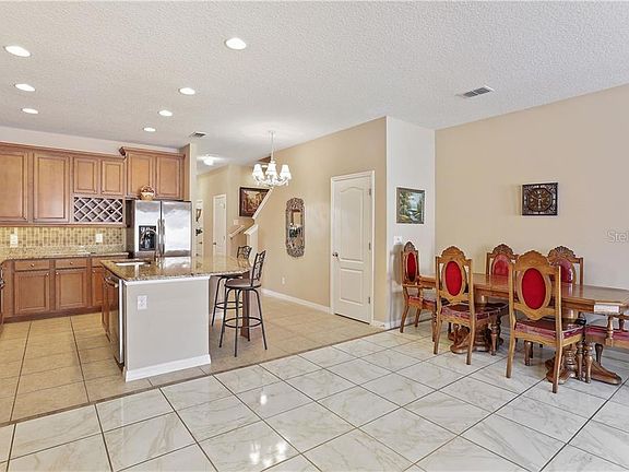 5th image of 7413 Leighside Dr