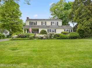 11 Hearthstone Dr, Riverside, CT 06878