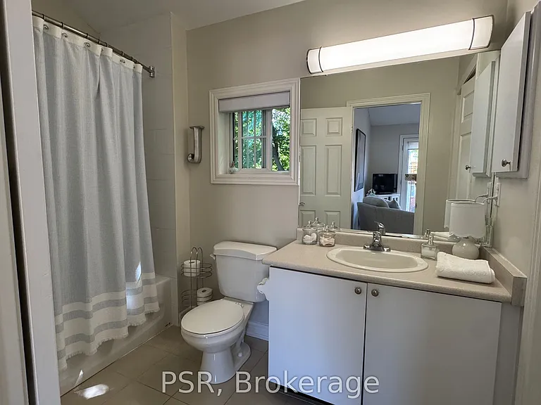 1361 Bayview Ave #CH1 — Photo 11