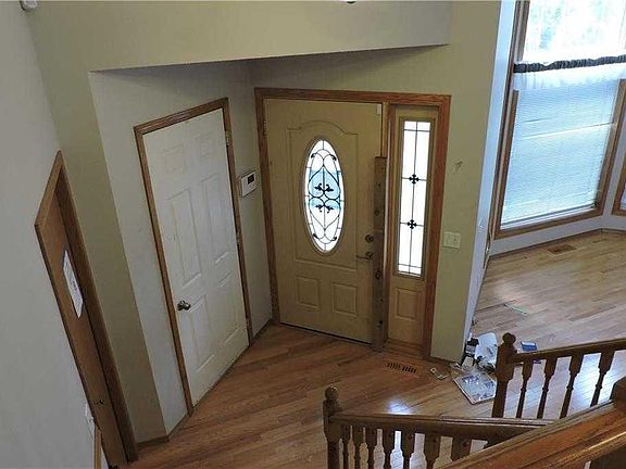 5th image of 176 W Woodside Rd NW