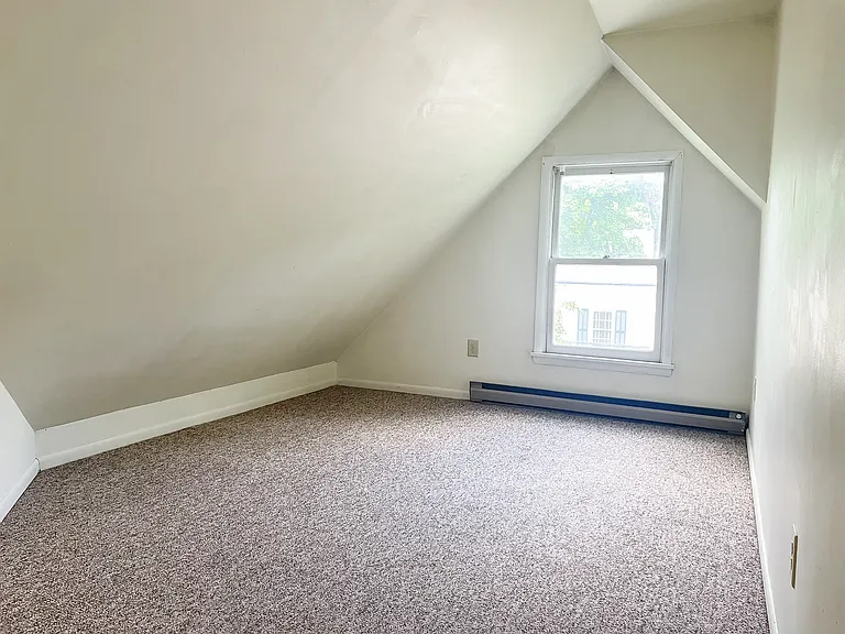 206 Maple St #4 — Photo 10