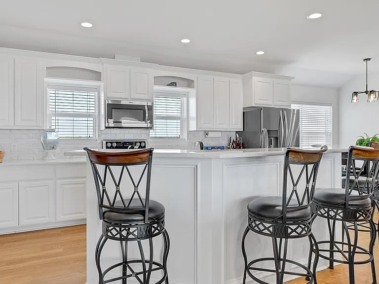 747 Waypoint Dr — Photo 16
