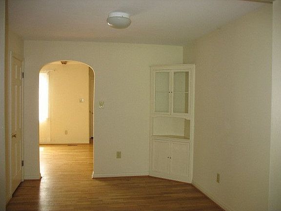 4th image of 602 Fairview Ave