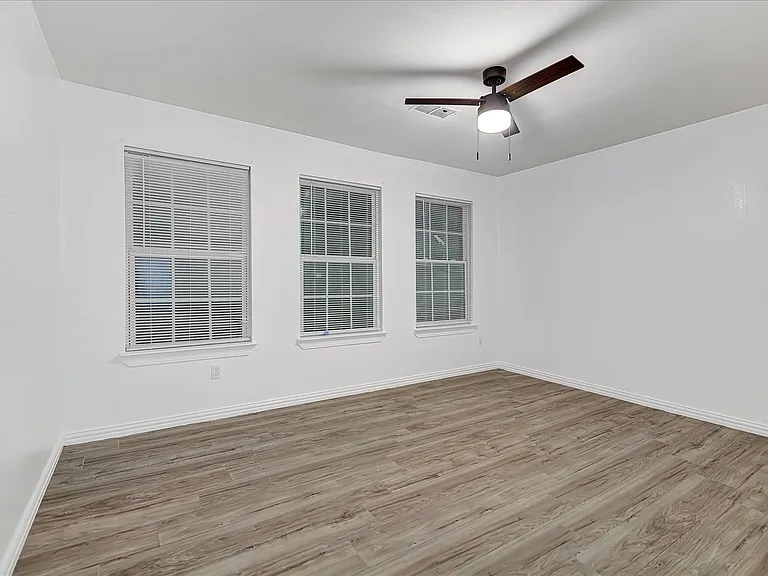 3107 Rendezvous Ct — Photo 29
