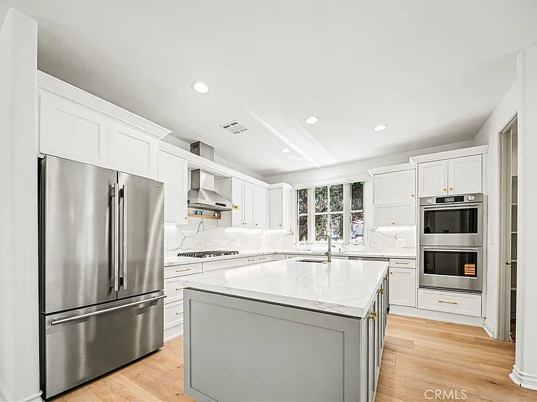 3907 Peartree Pl — Photo 10