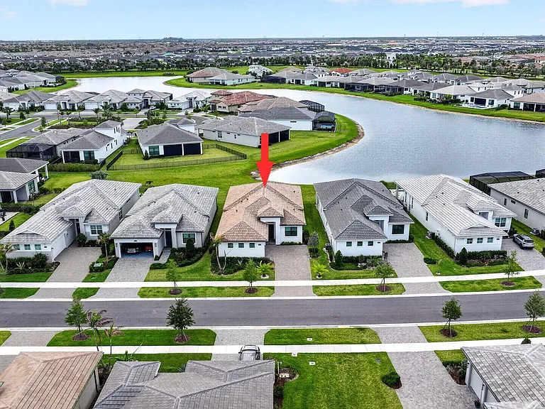 11344 SW Pietra Way — Photo 50