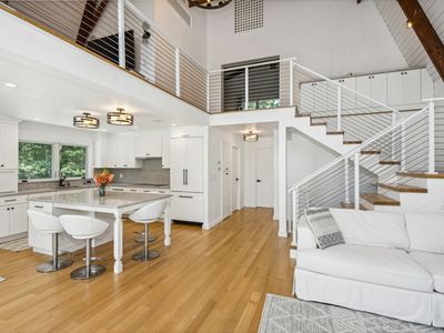 88 Old Trail Rd, Water Mill, NY, 11976