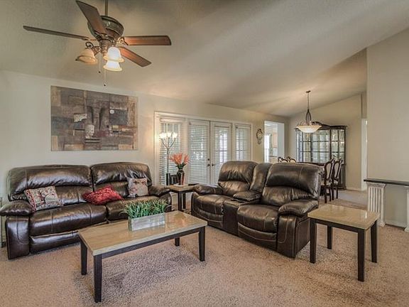 4th image of 8523 Ashbury Dr