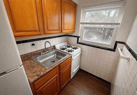 2nd image of 5824 Ridge Ave APT 7