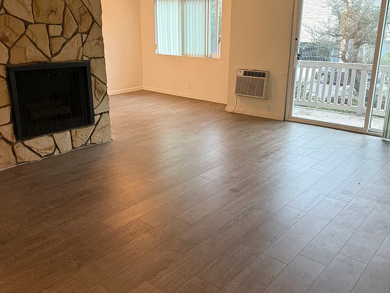 1933 Manning Ave #101 — Photo 1