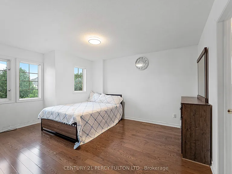 35 Weldon St — Photo 19