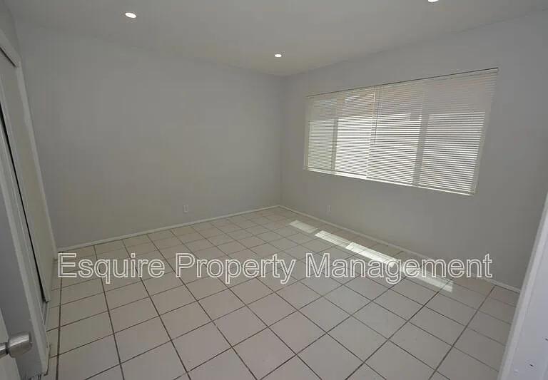 951 W Cedar Ct #1 — Photo 8