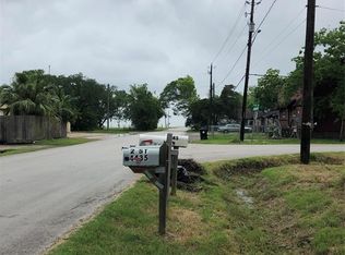 223 Jackson Rd, Bacliff, TX 77518