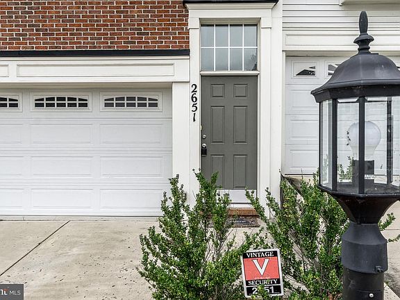 2nd image of 2651 Glenriver Way