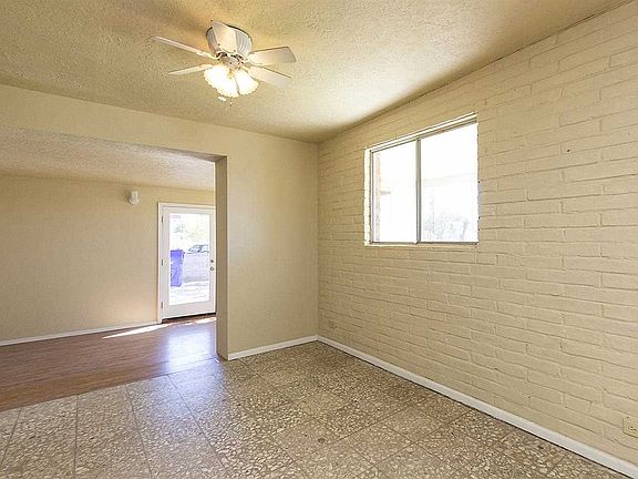 2nd image of 1405 Montana Ave
