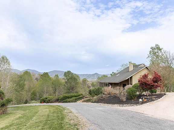 4th image of 40 Monte Carlo Ln
