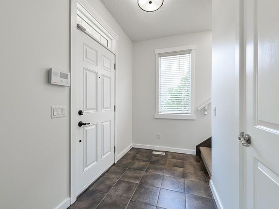 3rd image of 1607 Kerr Rd NW