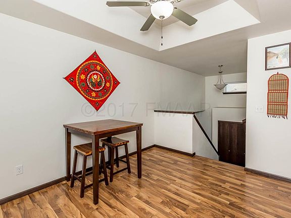 3rd image of 417 Foxtail Dr E