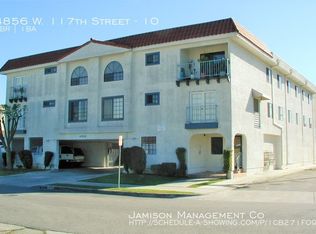 4856 W 117th St APT 10, Hawthorne, CA 90250