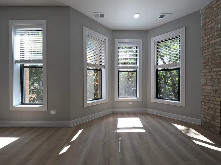 W Belden Ave — Photo 9