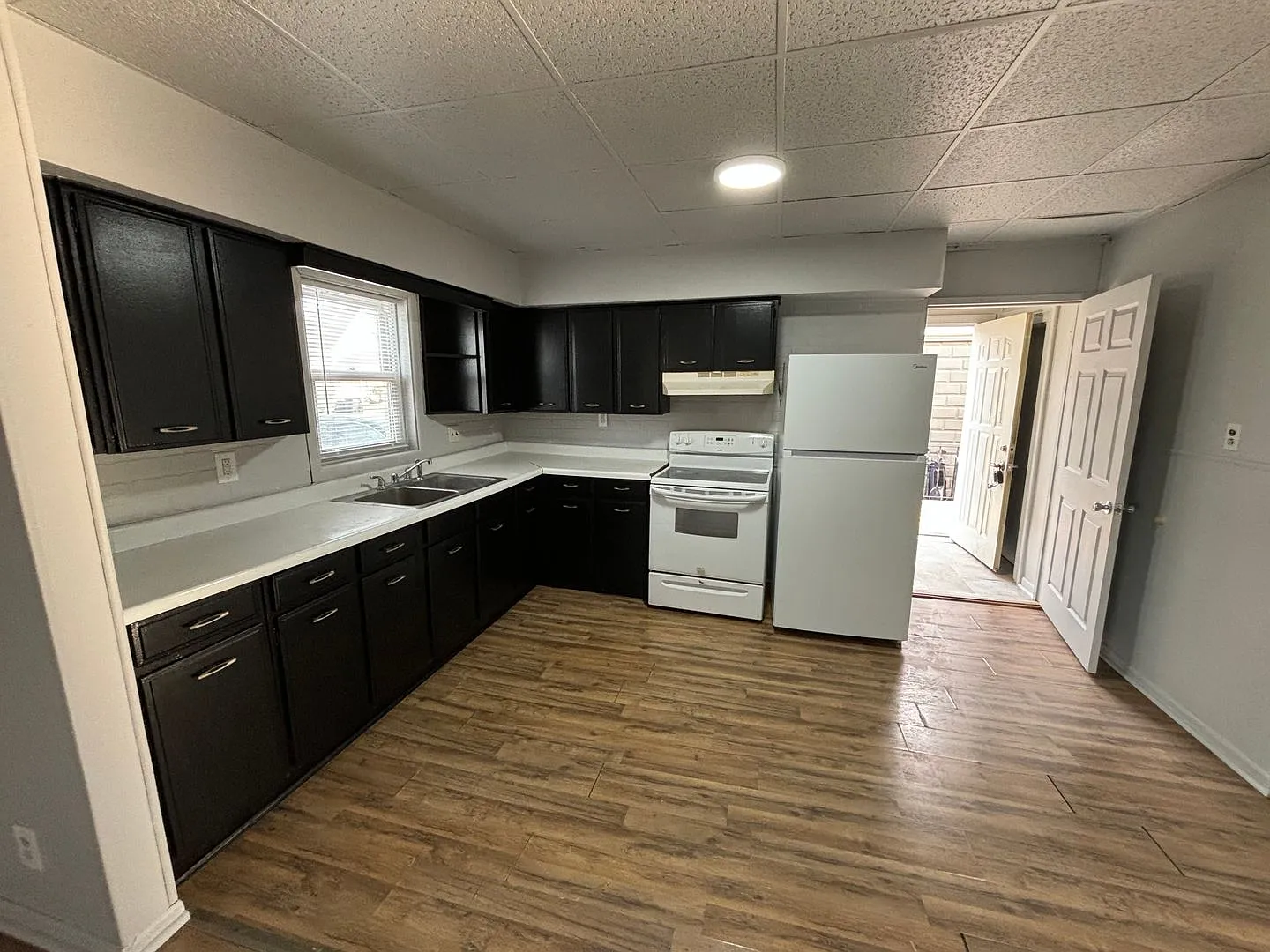 1639 S A St APT B photo 1