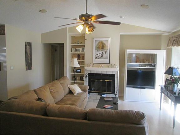 4th image of 1903 Oak Cir #3A