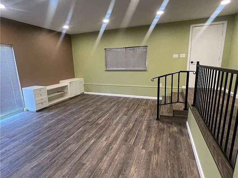 1361 De Luz Rd — Photo 3