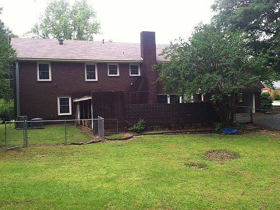 5th image of 101 W Sunset Dr