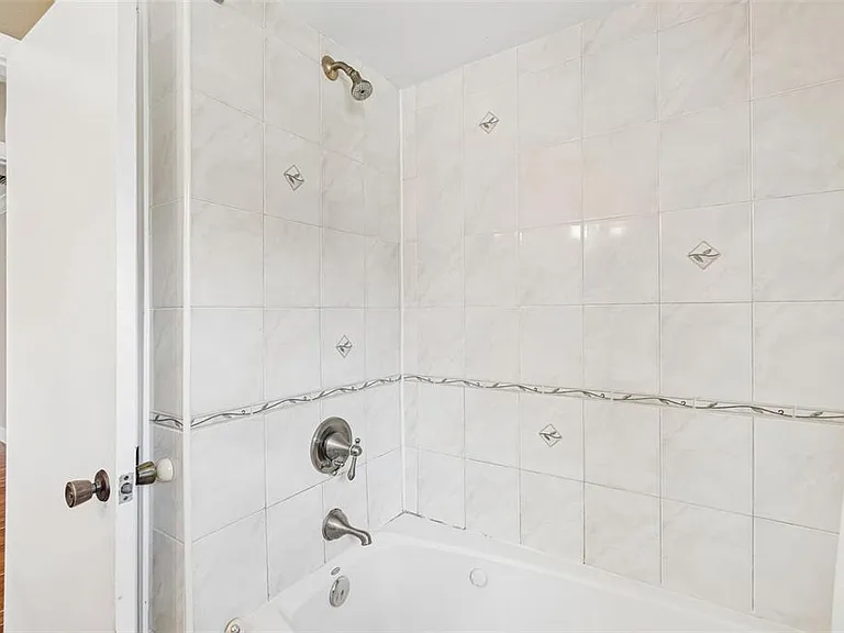 1230 15th Ct SW — Photo 14