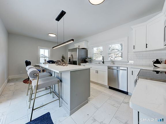 5th image of 76 Griffin Road