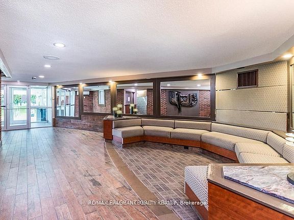 2nd image of 20 Chesterton Dr #419