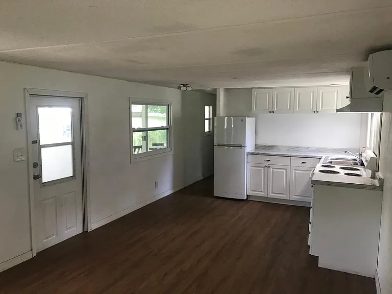 302 Shadylawn Ave — Photo 2