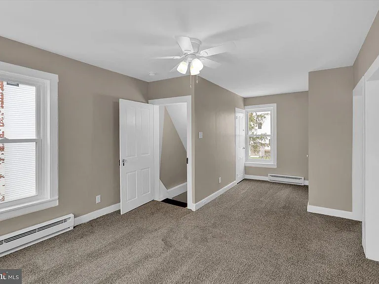 2102 Main St — Photo 20