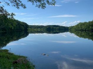 2328 Riverside Dr, Auburn, ME 04210