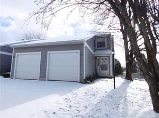 4725 Sabre Ln, Manlius, NY 13104