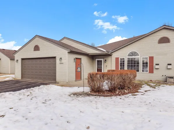 1324 Carriage Dr Unit A, Hudson, WI 54016